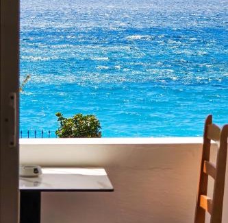 Qazim Pali Hotel | Casa Del Mare