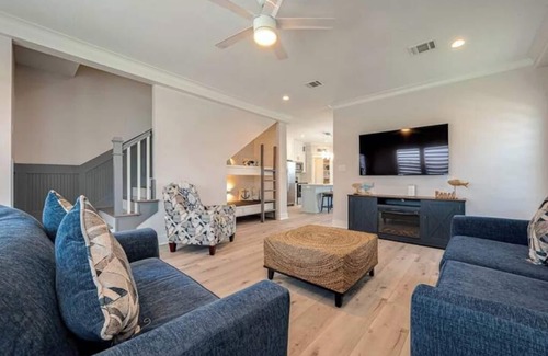 Terramar Beach House | Casa del Sol Galveston West End 5 minutes walk to the beach