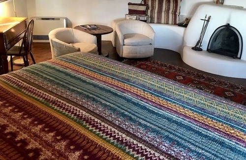 El Prado House | Casa del Sol, Great Views, Splendid Courtyards between Town and the Ski Valley