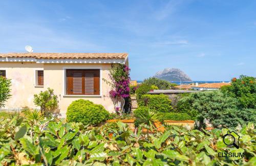 Porto San Paolo House | Casa del sole