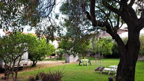 Carbonia Apartment | Casa del Sole - Trilocale con giardino