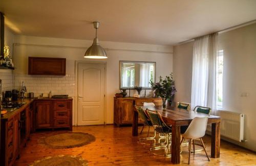 Laslea Apartment | Casa Delia