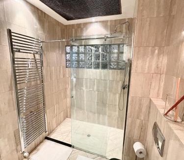 Roman Quarter Apartment | Casa dell'Inno di Mameli