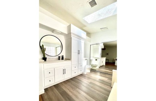 Lake Havasu City House | CASA DESIERTO MODERN VILLA 5 MIN FROM THE LAKE, SHOPPING, BARS, ETC