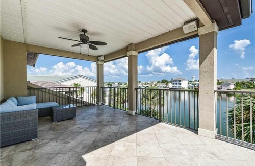 Destin House | Casa Di Amore by Compass Resorts
