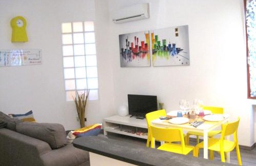 San Donato-San Vitale Apartment | Casa di Cesi