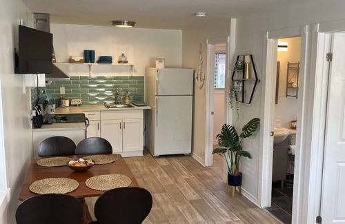 Wasaga Beach Cottage | Casa Di Nonna, Wasaga Beach