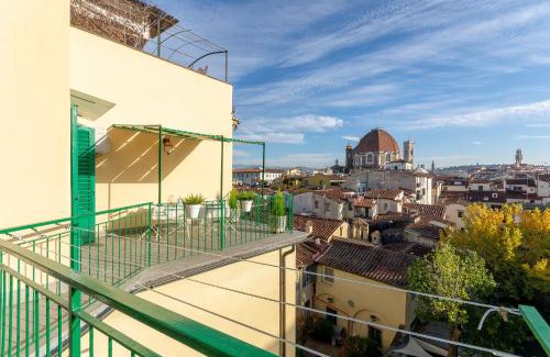 Santa Maria Novella Apartment | Casa di Paola - terrace with view in Florence