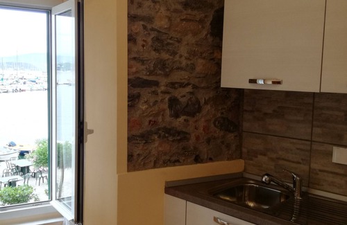 Fezzano Apartment | CASA DI STELLA (citra 011022-LT-0078) PORTOVENERE