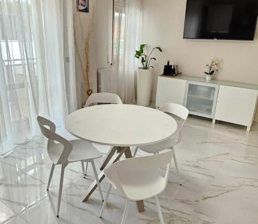 Pescara Apartment | Casa di Theo