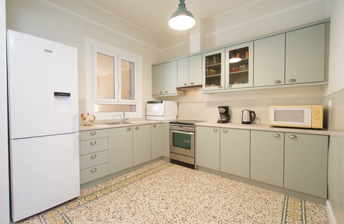 Sami Apartment | Casa di Vito: Elegant, seaview, town center home