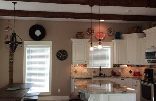 Port Bolivar House | Casa Dingle - A little Cozumel at Crystal Beach! 974 S. Stingaree