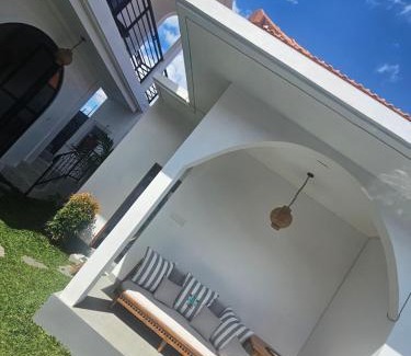 Batu Bolong Villa | Casa Dissa