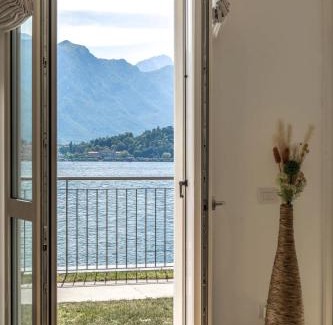 Cadenabbia House | Casa Divina - Cadenabbia, Griante by LoveComo