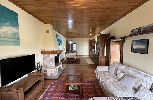 Porto Judeu House | Casa do Alemão - perfect holiday home with sea views