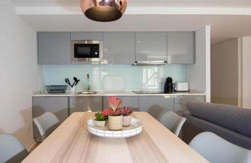 Sao Cristovao e Sao Lourenco Apartment | Casa do Castelo 2- Work or Relax in the historic heart of Lisbon!