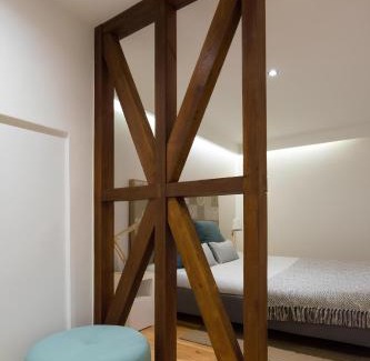 Sao Cristovao e Sao Lourenco Apartment | Casa do Castelo 2- Work or Relax in the historic heart of Lisbon!