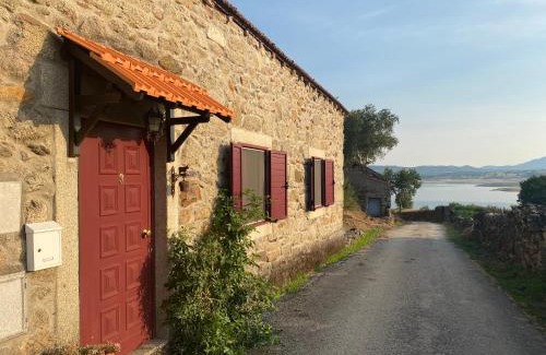 Montalegre House | Casa do Curral