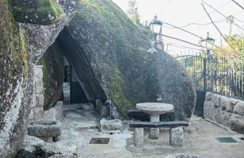 Chamoim House | Casa do Penedo Gerês