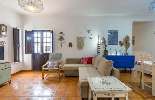 Vila Nova de Milfontes House | CASA DO TANQUE AMARELO by Stay in Alentejo