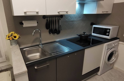La Spezia Historic Centre Apartment | Casa Dora 5 Terre close to trains and ferries - A/C - Wi-Fi