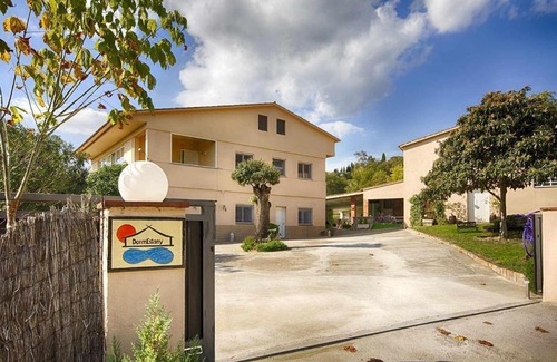 Usall House | Casa DORMESTANY con Piscina y m2 de jardín