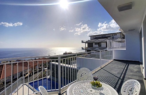 Estrela da Calheta Villa | Casa dos Amores by LovelyStay