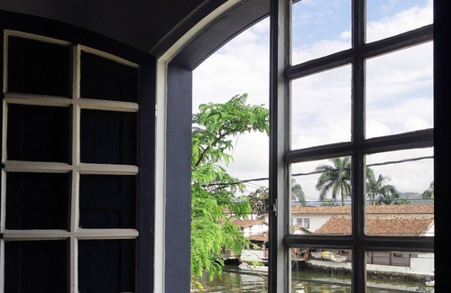 Pontal Apartment | CASA DOS AUTORES INN - 100 METERS FROM THE HISTORICAL CENTER