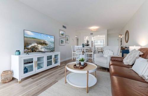 Casa del Mar Apartment | Casa E-106 Bay View Ground Floor Fully Updated!