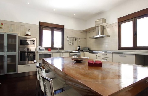 El Palmar House | Casa El Alamo - Very generous villa with pool with swimming lane close to the beach