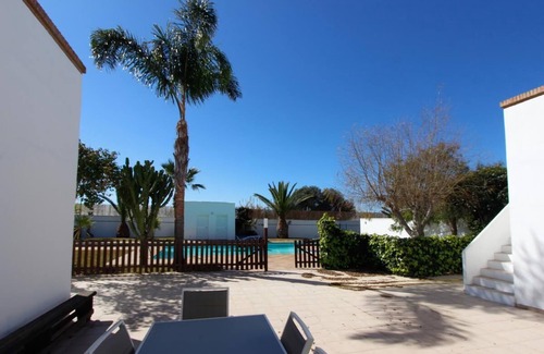 El Palmar House | Casa El Alamo - Very generous villa with pool with swimming lane close to the beach