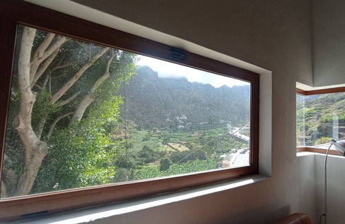 Hermigua House | Casa EL Arbol DE Bibiana 1. Casa Única, Ubicada en Lugar Tranquilo y Céntrico
