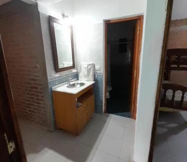 Villa Parque Siquiman House | CASA EL GRINGO ubicada en Villa Parque Siquiman con vista al río tres habitaciones y capacidad para ocho personas