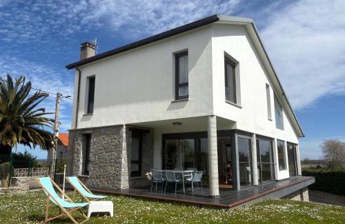 Naves House | Casa El Lloréu