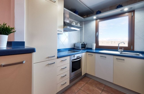 Costa Teguise Ski Chalet | Casa Elin, community pool, fast wifi and quiet place