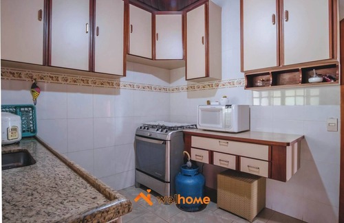 Aguas de Santa Barbara House | Casa em Santa Bárbara com piscina e forno a lenha