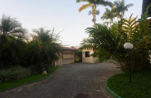 Acarau House | Casa em condomínio florido