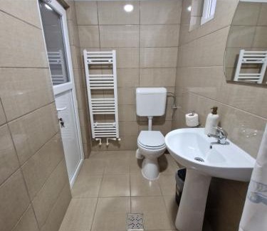 Tasnad House | Casa Emil