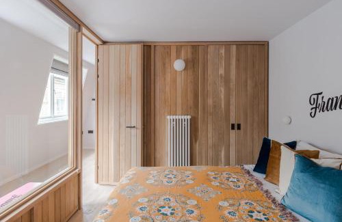 Soho Apartment | Casa Emilio - Soho - by Frankie Says