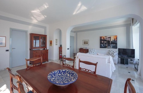 Chiavari Apartment | Casa Emily