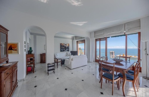 Chiavari Apartment | Casa Emily