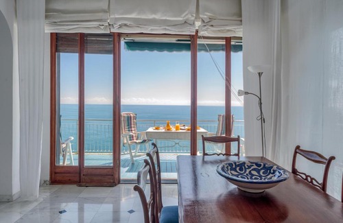 Chiavari Apartment | Casa Emily