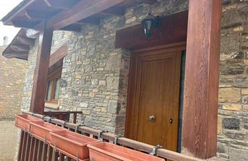 Montferrer I Castellbo House | Casa en el Balcón del Pirineo