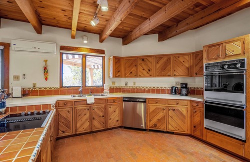 Chupadero House | Casa Encantado | Secluded Retreat & Views