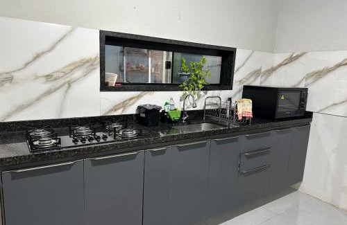 Porto Velho House | Casa espaçosa dentro de condomínio -até 8 hóspedes