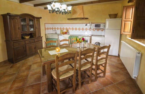 Laroya Other | casa familiar matasiete - with swimming pool