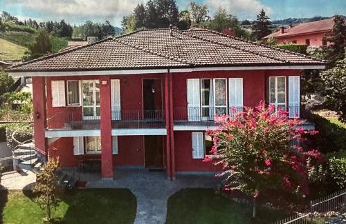 Canelli Apartment | Casa Finestre Bianche