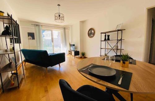 Downtown Angers Apartment | Casa Fluo