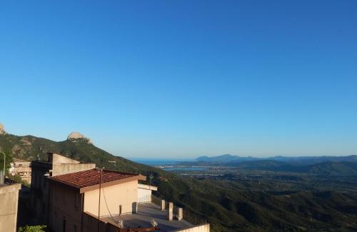 Baunei Apartment | Casa Foddis - Bed and View