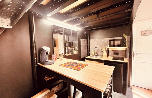 Nimes City Centre Apartment | Casa fresco 2